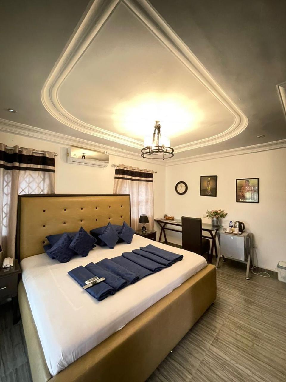 Perriman Hotel Kokrobite ภายนอก รูปภาพ