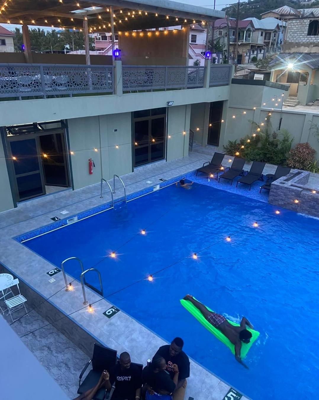 Perriman Hotel Kokrobite ภายนอก รูปภาพ